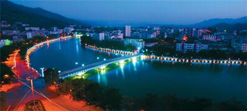 一一刀削面加盟店好不好运营，一一刀削面加盟前景怎么样